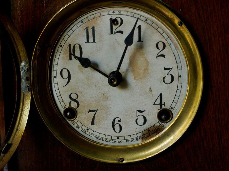 RS Sessions Mission Oak mantel clock (3)