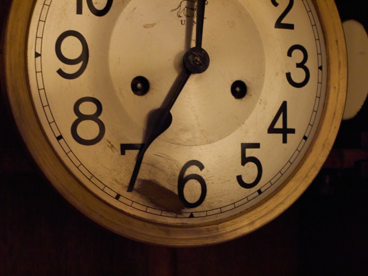 U M Muller clock dial
