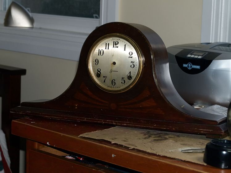 mantel clock