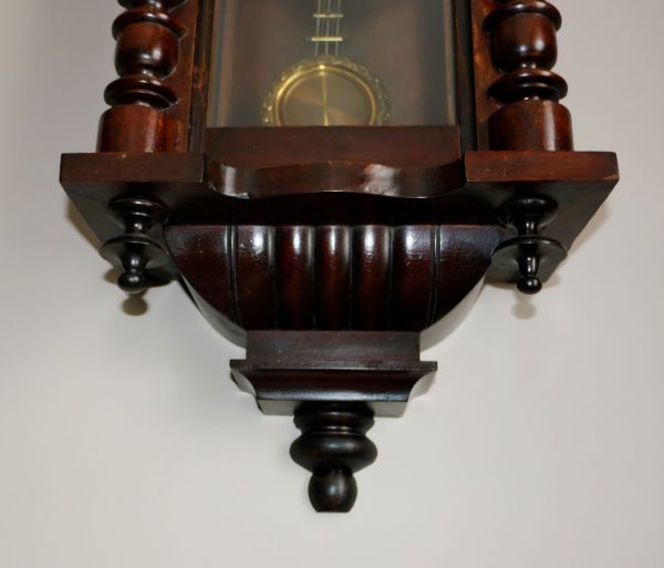Bottom 3 finials