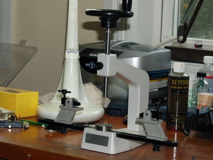 Bergeon Bushing Machine