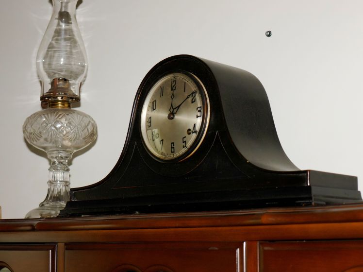 New Haven Mantel clock