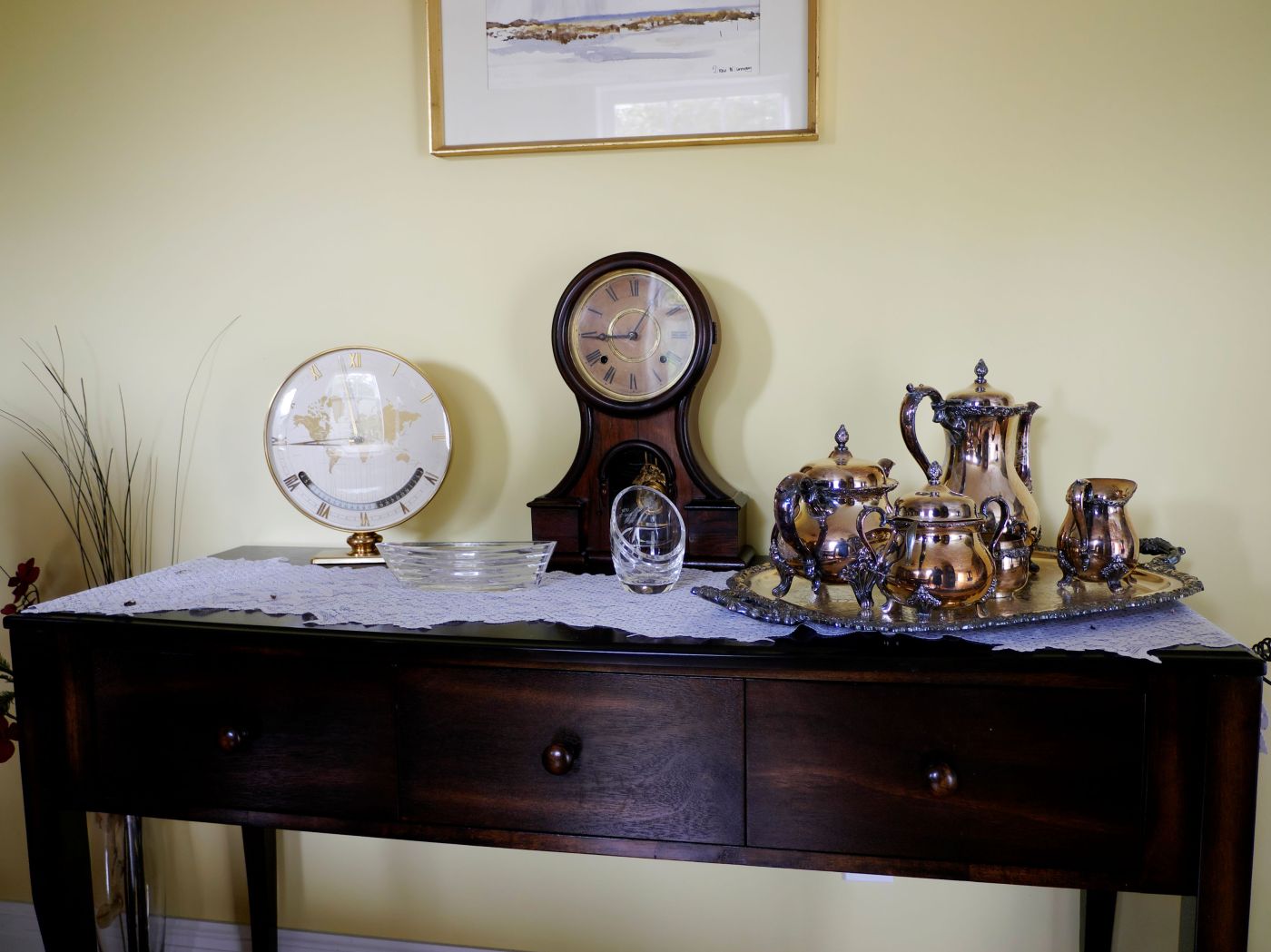 Kienzle clock on display with Ingraham Huron