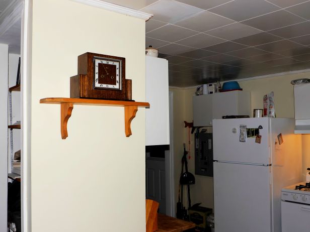 Smiths Enfield shelf clock