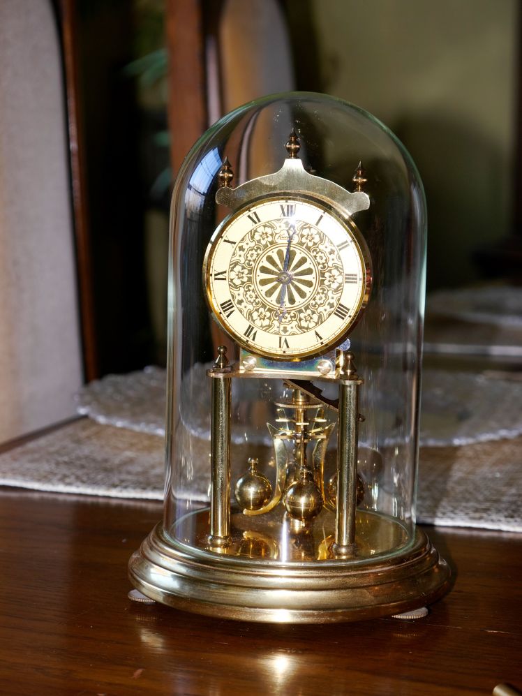 Kundo miniature 400 day clock