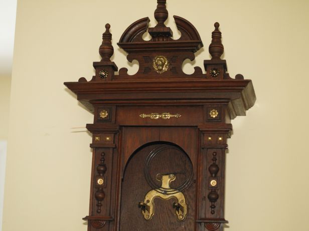 Crown in place with all three finials