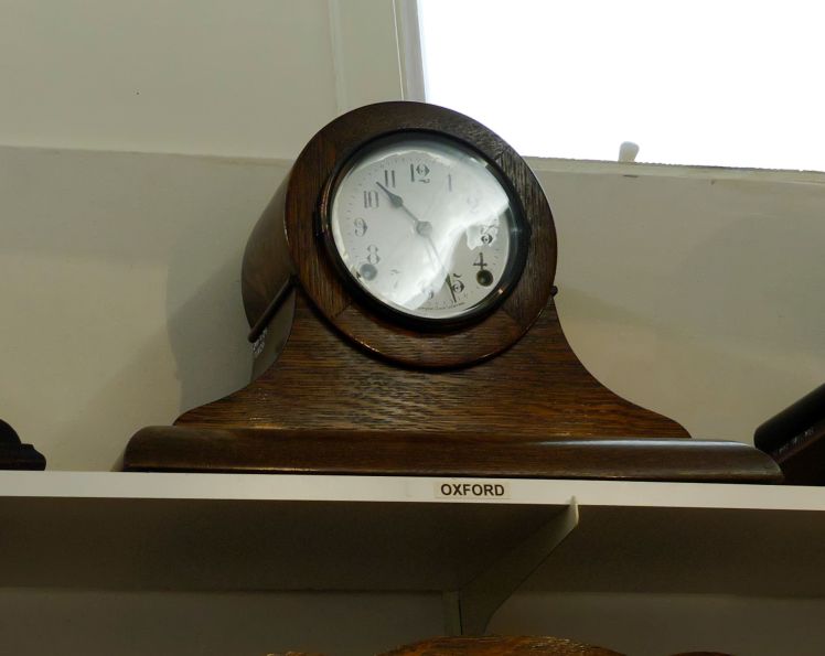 Pequegnat Oxford mantel clock
