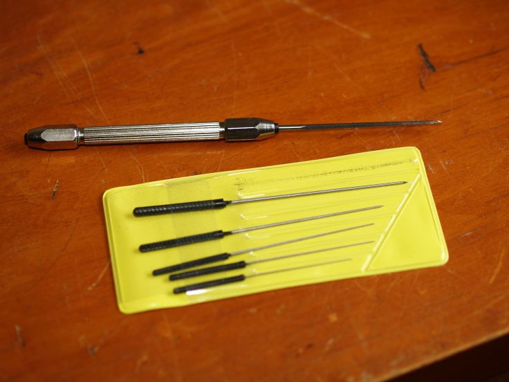 Swiss made smoothing broaches