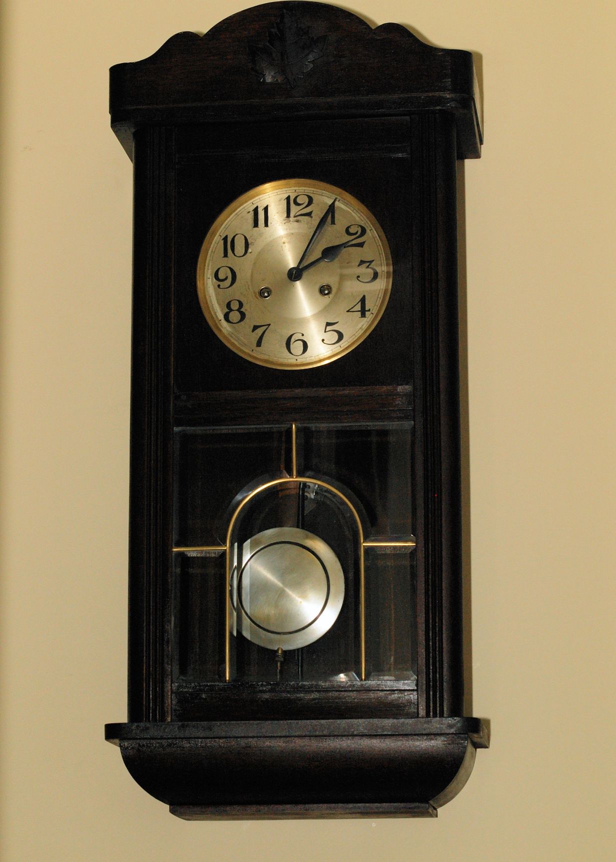 Doesn’t all that ticking drive you crazy? Antique and Vintage Clocks