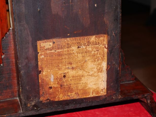 Bottom label with running instructions