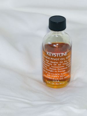 Clock pivot oil