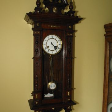 Junghans Crispi wall clock