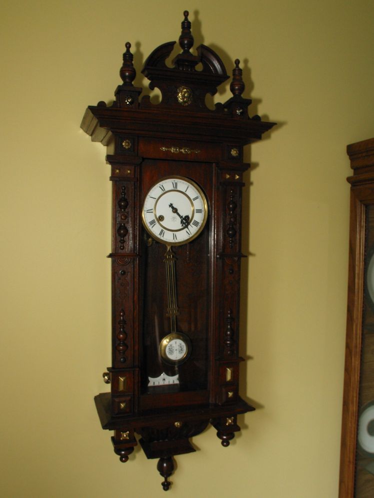 Junghans Crispi wall clock