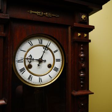 9:04am - 100 years ago