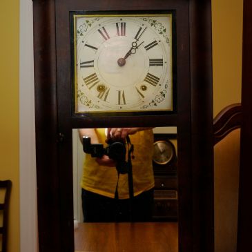 Daniel Pratt Jr. reverse ogee and splat clock