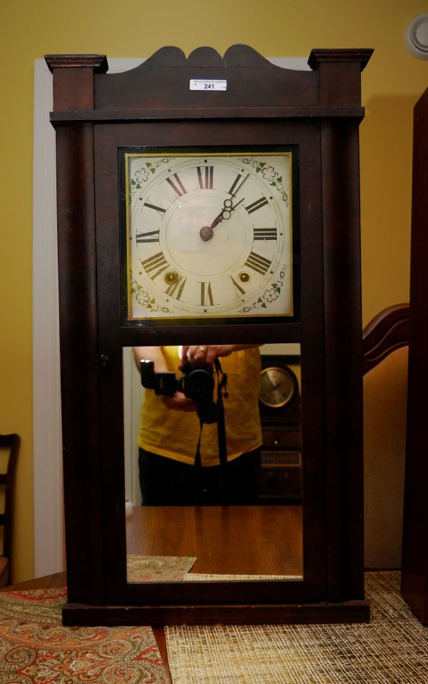 Daniel Pratt Jr. reverse ogee and splat clock