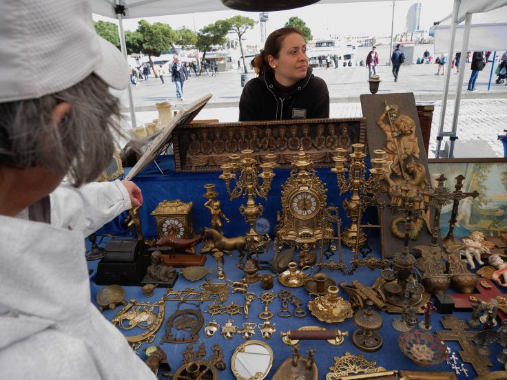 Flea market clock. Time and strike French clock with matching candelabra