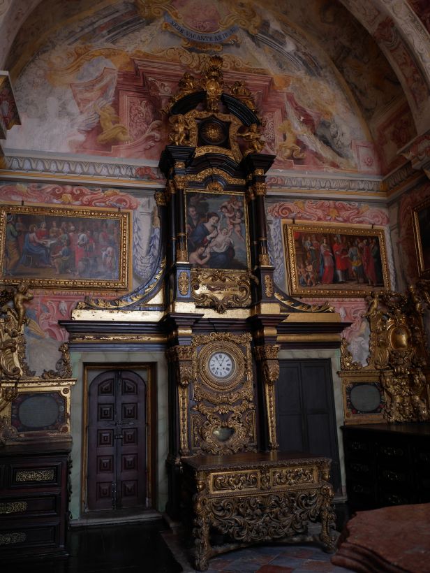 The most ornate clcok is this working example at the Porto basilica