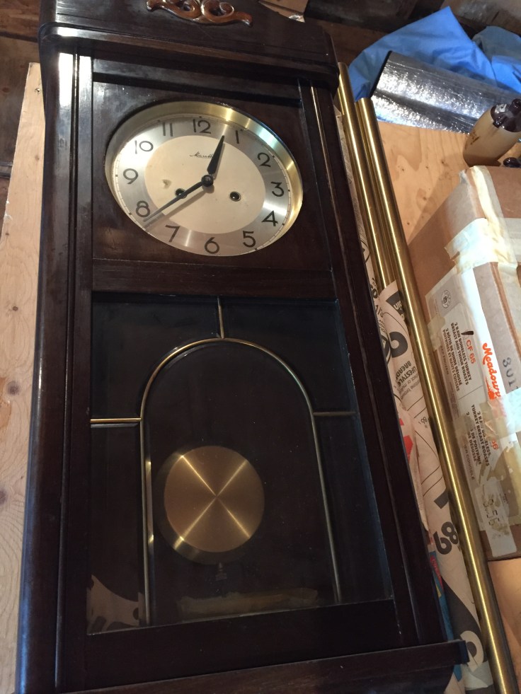 Mauthe time and strike box clock