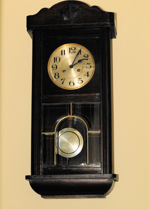 German "box" clock by Mauthe