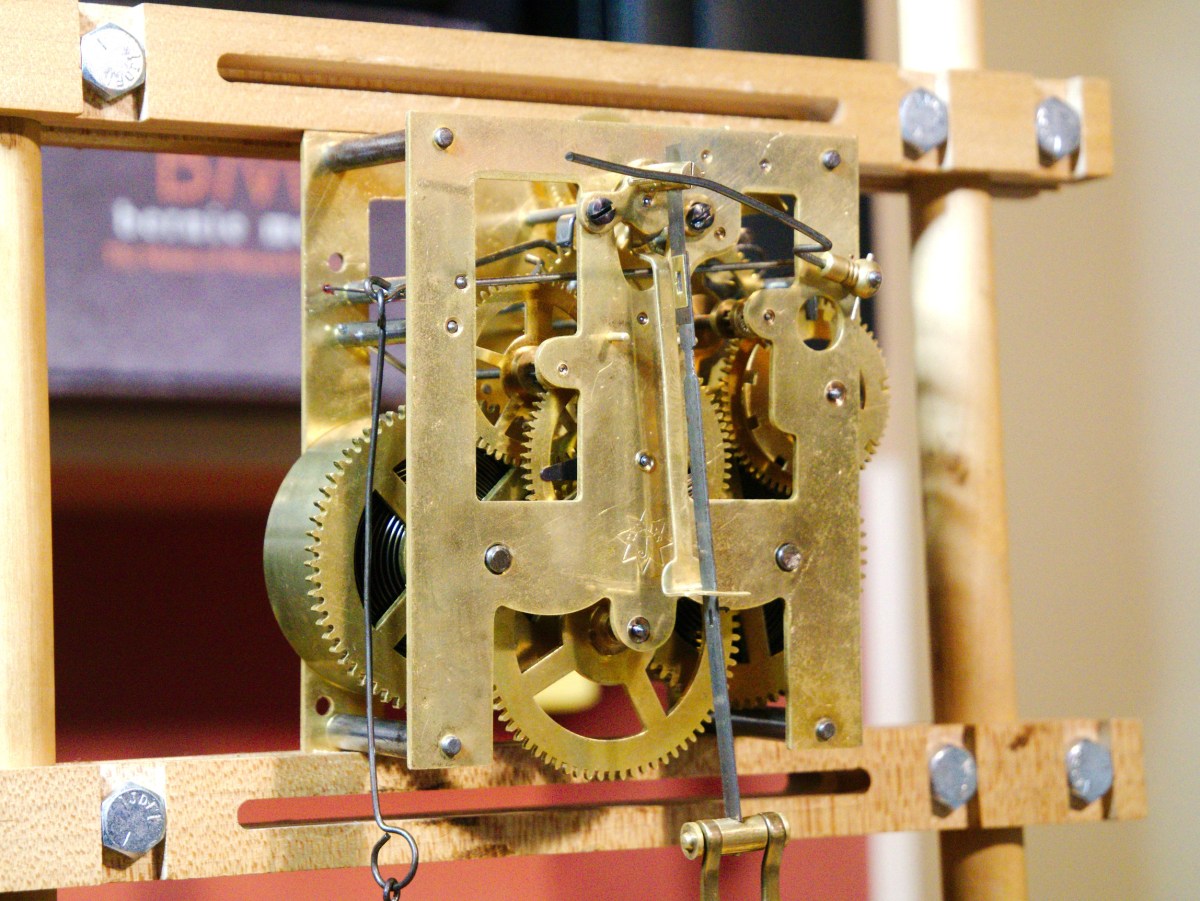 Oiling your mechanical clock a quick guide Antique and Vintage Clocks