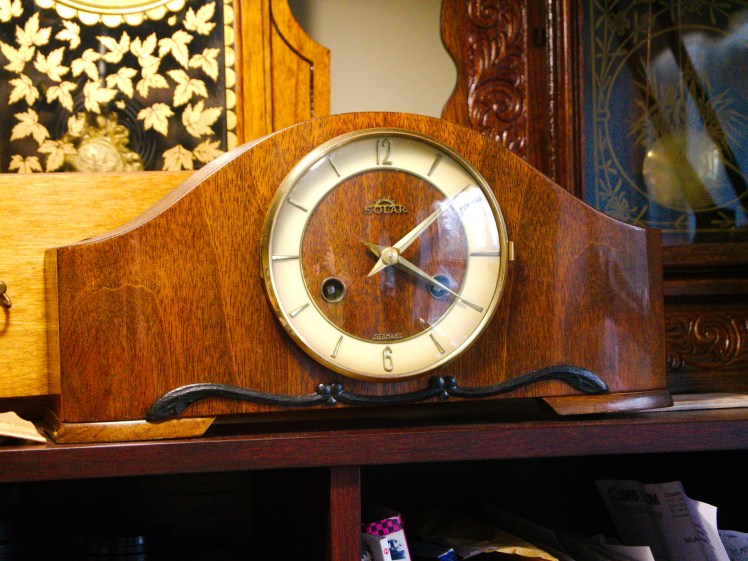 Solar mantel clock