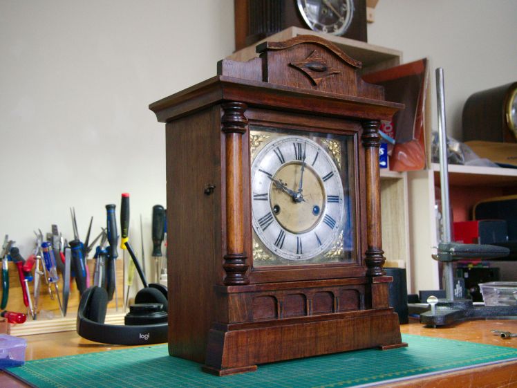 HAC mantel clock